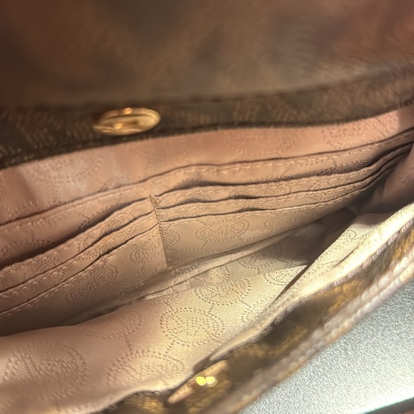 Michael Kors tote - Picture 8 of 10